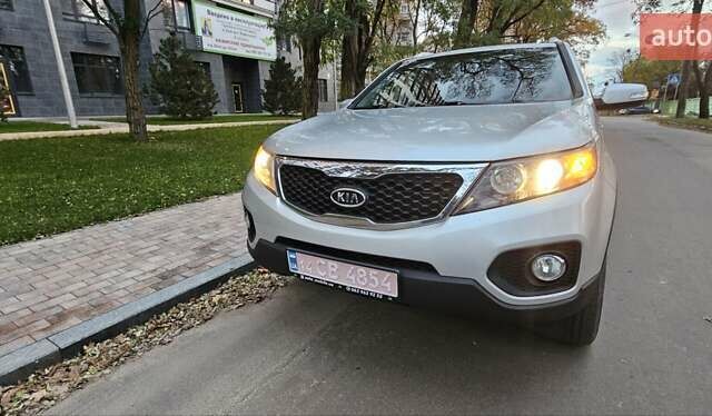 Киа Соренто 2013 в Киеве на Automoto.ua Серый Киа Соренто, объемом двигателя 2.4 л и пробегом 230 тыс. км за 9999 $, фото 23 на Automoto.ua