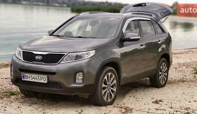 Сірий Кіа Соренто, об'ємом двигуна 2 л та пробігом 199 тис. км за 16900 $, фото 5 на Automoto.ua