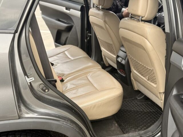 Серый Киа Соренто, объемом двигателя 2.2 л и пробегом 226 тыс. км за 13100 $, фото 16 на Automoto.ua