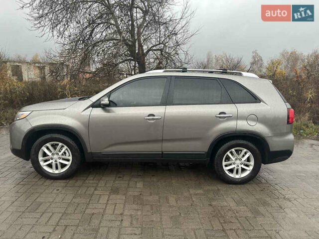 Киа Соренто 2013 в Ахтырке на Automoto.ua Серый Киа Соренто, объемом двигателя 2.36 л и пробегом 135 тыс. км за 12000 $, фото 4 на Automoto.ua