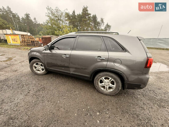 Киа Соренто 2013 в Киеве на Automoto.ua Серый Киа Соренто, объемом двигателя 2.2 л и пробегом 306 тыс. км за 14500 $, фото 13 на Automoto.ua