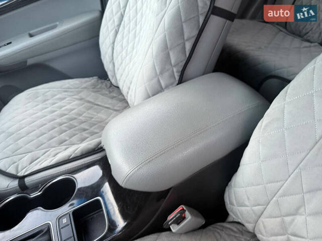 Серый Киа Соренто, объемом двигателя 2.36 л и пробегом 195 тыс. км за 10900 $, фото 32 на Automoto.ua