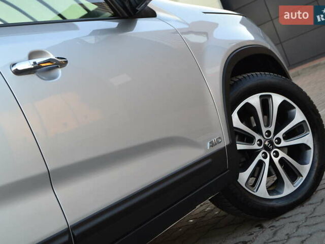 Серый Киа Соренто, объемом двигателя 2.2 л и пробегом 170 тыс. км за 17799 $, фото 74 на Automoto.ua