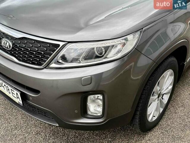 Серый Киа Соренто, объемом двигателя 2.2 л и пробегом 155 тыс. км за 17300 $, фото 18 на Automoto.ua