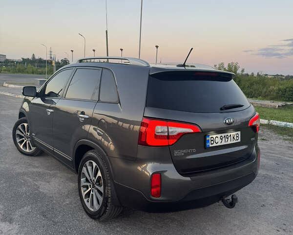 Серый Киа Соренто, объемом двигателя 2.2 л и пробегом 217 тыс. км за 21499 $, фото 3 на Automoto.ua