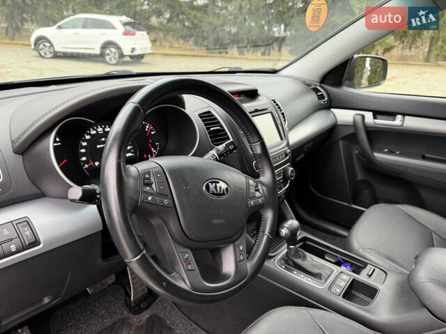 Серый Киа Соренто, объемом двигателя 2.2 л и пробегом 220 тыс. км за 16499 $, фото 47 на Automoto.ua