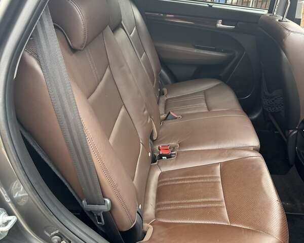 Кіа Соренто 2014 у Рівному на Automoto.ua Сірий Кіа Соренто, об'ємом двигуна 2.2 л та пробігом 210 тис. км за 18100 $, фото 17 на Automoto.ua