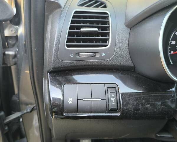 Кіа Соренто 2014 у Чернігові на Automoto.ua Сірий Кіа Соренто, об'ємом двигуна 2.36 л та пробігом 147 тис. км за 12700 $, фото 23 на Automoto.ua