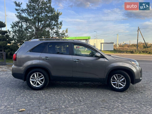 Сірий Кіа Соренто, об'ємом двигуна 2.35 л та пробігом 191 тис. км за 14500 $, фото 3 на Automoto.ua
