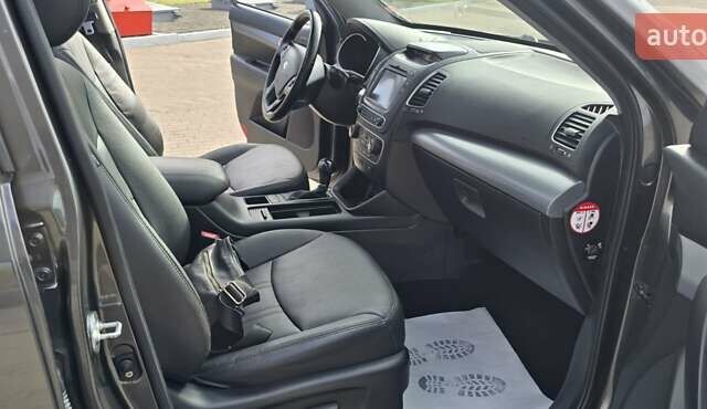 Серый Киа Соренто, объемом двигателя 2.2 л и пробегом 154 тыс. км за 17300 $, фото 57 на Automoto.ua