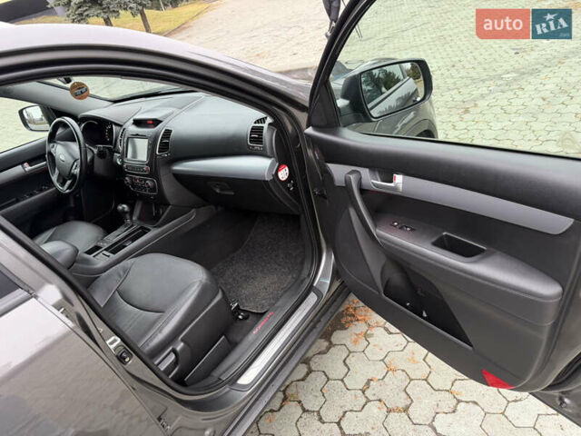 Серый Киа Соренто, объемом двигателя 2.2 л и пробегом 220 тыс. км за 16499 $, фото 33 на Automoto.ua