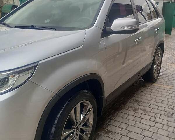 Серый Киа Соренто, объемом двигателя 2 л и пробегом 172 тыс. км за 15500 $, фото 1 на Automoto.ua