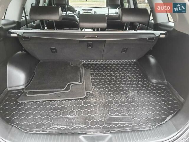 Сірий Кіа Соренто, об'ємом двигуна 2.2 л та пробігом 179 тис. км за 20300 $, фото 12 на Automoto.ua