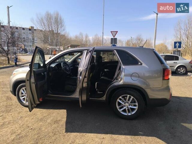 Кіа Соренто 2014 у Чернігові на Automoto.ua Сірий Кіа Соренто, об'ємом двигуна 2.36 л та пробігом 147 тис. км за 12700 $, фото 4 на Automoto.ua