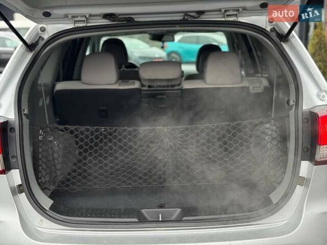 Сірий Кіа Соренто, об'ємом двигуна 2.36 л та пробігом 193 тис. км за 12300 $, фото 55 на Automoto.ua