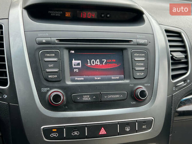 Сірий Кіа Соренто, об'ємом двигуна 2.36 л та пробігом 155 тис. км за 14800 $, фото 14 на Automoto.ua