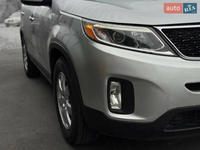 Сірий Кіа Соренто, об'ємом двигуна 2.36 л та пробігом 193 тис. км за 12300 $, фото 14 на Automoto.ua