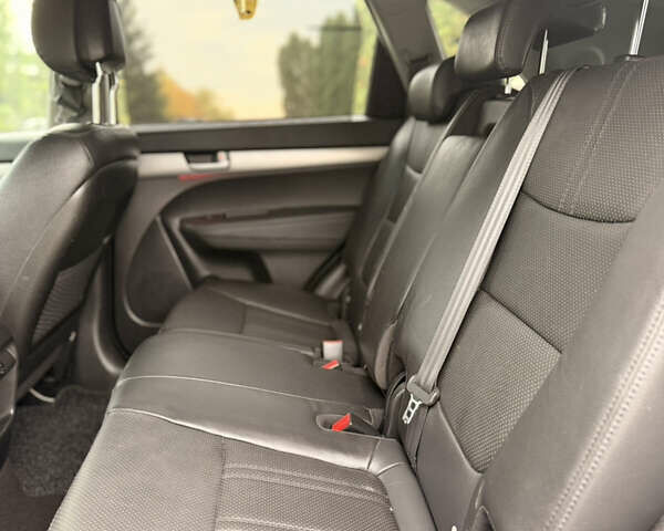 Киа Соренто 2014 в Дубно на Automoto.ua Серый Киа Соренто, объемом двигателя 2.2 л и пробегом 220 тыс. км за 16499 $, фото 21 на Automoto.ua