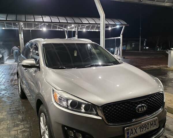 Серый Киа Соренто, объемом двигателя 2.4 л и пробегом 262 тыс. км за 13250 $, фото 23 на Automoto.ua