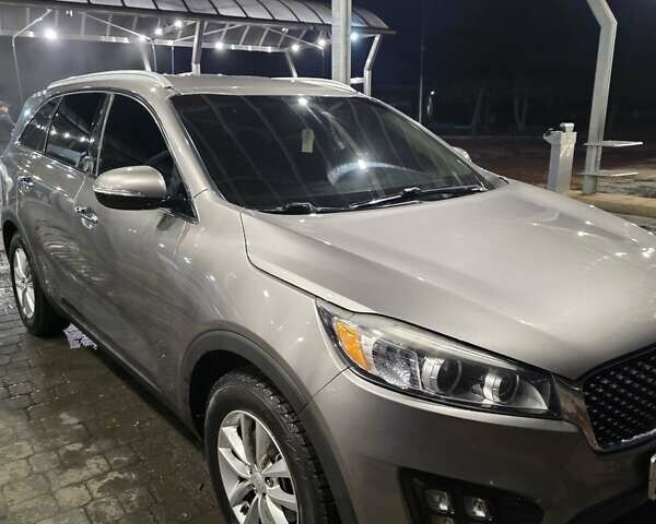 Серый Киа Соренто, объемом двигателя 2.4 л и пробегом 262 тыс. км за 13250 $, фото 13 на Automoto.ua