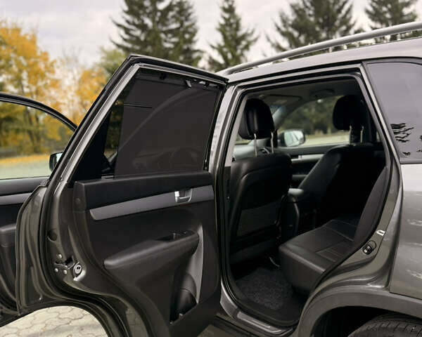 Киа Соренто 2014 в Дубно на Automoto.ua Серый Киа Соренто, объемом двигателя 2.2 л и пробегом 220 тыс. км за 16499 $, фото 18 на Automoto.ua