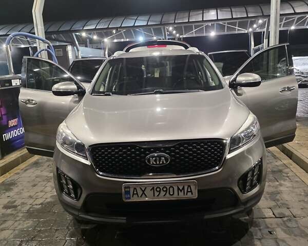 Серый Киа Соренто, объемом двигателя 2.4 л и пробегом 262 тыс. км за 13250 $, фото 26 на Automoto.ua