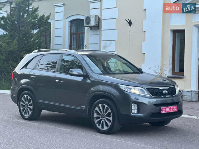 Сірий Кіа Соренто, об'ємом двигуна 2.2 л та пробігом 220 тис. км за 15900 $, фото 2 на Automoto.ua
