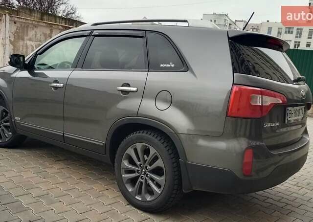 Сірий Кіа Соренто, об'ємом двигуна 2.2 л та пробігом 176 тис. км за 18500 $, фото 3 на Automoto.ua
