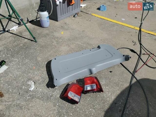 Киа Соренто 2014 в Киеве на Automoto.ua Серый Киа Соренто, объемом двигателя 2.35 л и пробегом 127 тыс. км за 1500 $, фото 12 на Automoto.ua
