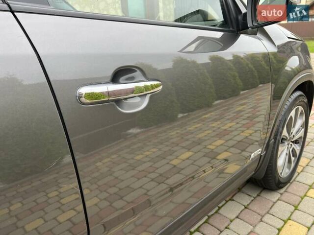 Киа Соренто 2014 в Ивано-Франковске на Automoto.ua Серый Киа Соренто, объемом двигателя 2.2 л и пробегом 221 тыс. км за 17499 $, фото 22 на Automoto.ua
