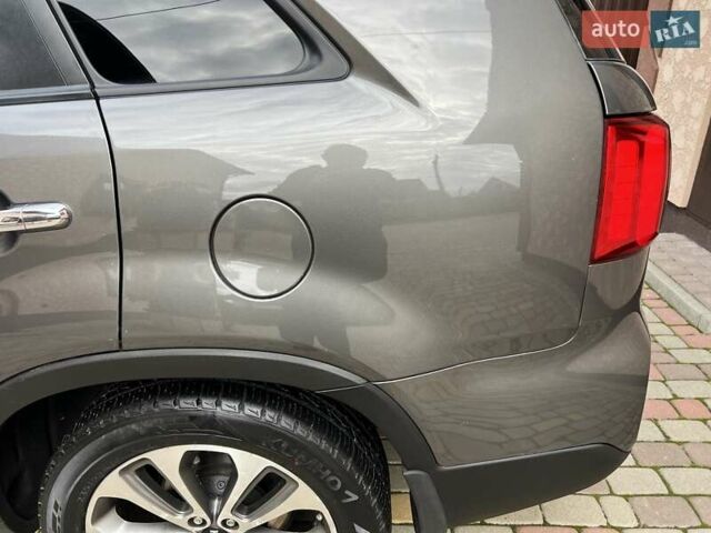 Киа Соренто 2014 в Ивано-Франковске на Automoto.ua Серый Киа Соренто, объемом двигателя 2.2 л и пробегом 221 тыс. км за 17499 $, фото 56 на Automoto.ua