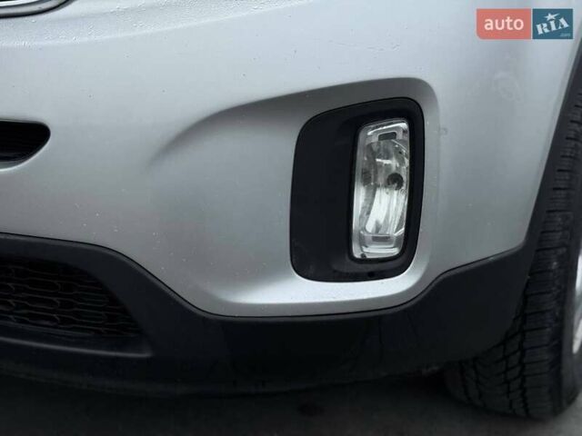 Сірий Кіа Соренто, об'ємом двигуна 2.36 л та пробігом 193 тис. км за 12300 $, фото 10 на Automoto.ua