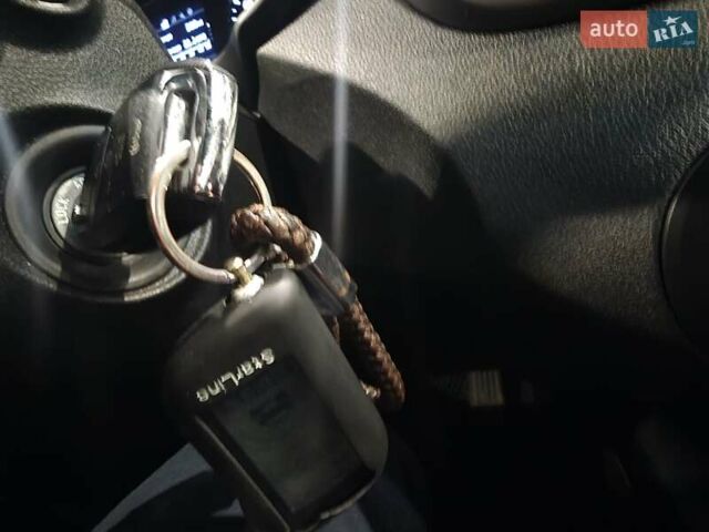 Серый Киа Соренто, объемом двигателя 2.4 л и пробегом 262 тыс. км за 13250 $, фото 31 на Automoto.ua