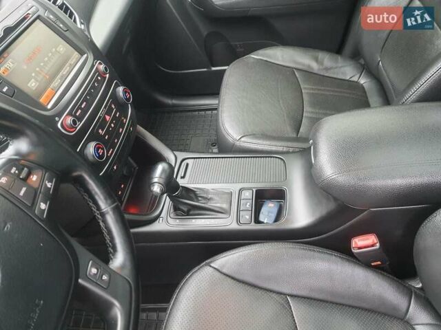 Сірий Кіа Соренто, об'ємом двигуна 2.2 л та пробігом 179 тис. км за 20300 $, фото 24 на Automoto.ua