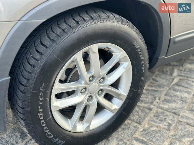 Сірий Кіа Соренто, об'ємом двигуна 2.35 л та пробігом 191 тис. км за 14500 $, фото 11 на Automoto.ua