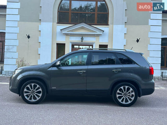 Сірий Кіа Соренто, об'ємом двигуна 2.2 л та пробігом 220 тис. км за 15900 $, фото 6 на Automoto.ua
