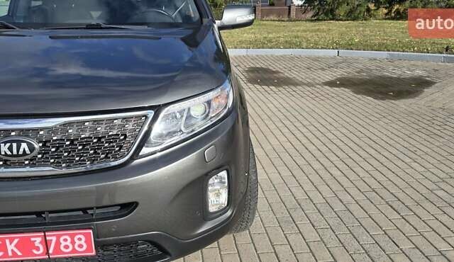 Серый Киа Соренто, объемом двигателя 2.2 л и пробегом 154 тыс. км за 17300 $, фото 3 на Automoto.ua
