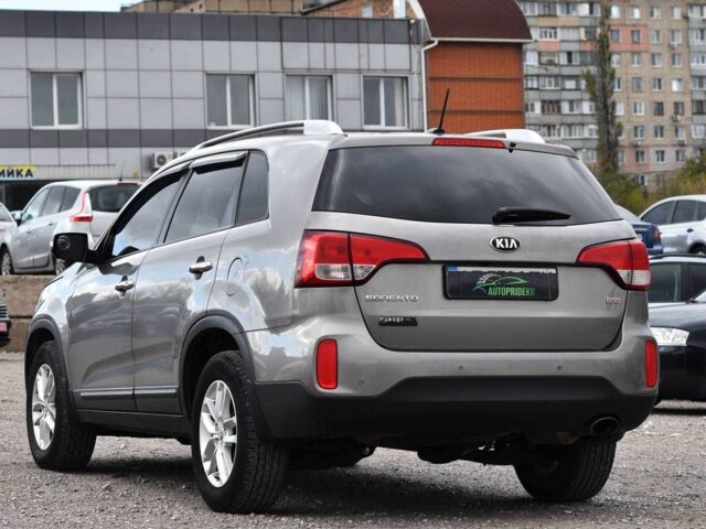 Киа Соренто 2014 в Кривом Роге на Automoto.ua Серый Киа Соренто, объемом двигателя 2.4 л и пробегом 112 тыс. км за 13200 $, фото 3 на Automoto.ua
