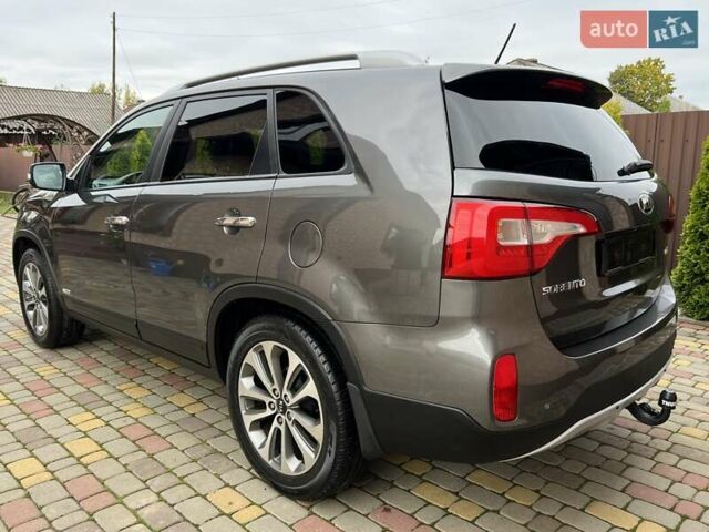 Киа Соренто 2014 в Ивано-Франковске на Automoto.ua Серый Киа Соренто, объемом двигателя 2.2 л и пробегом 221 тыс. км за 17499 $, фото 7 на Automoto.ua