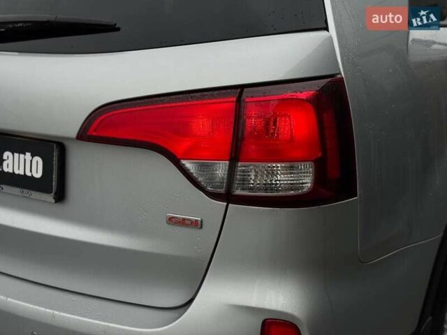 Сірий Кіа Соренто, об'ємом двигуна 2.36 л та пробігом 193 тис. км за 12300 $, фото 20 на Automoto.ua