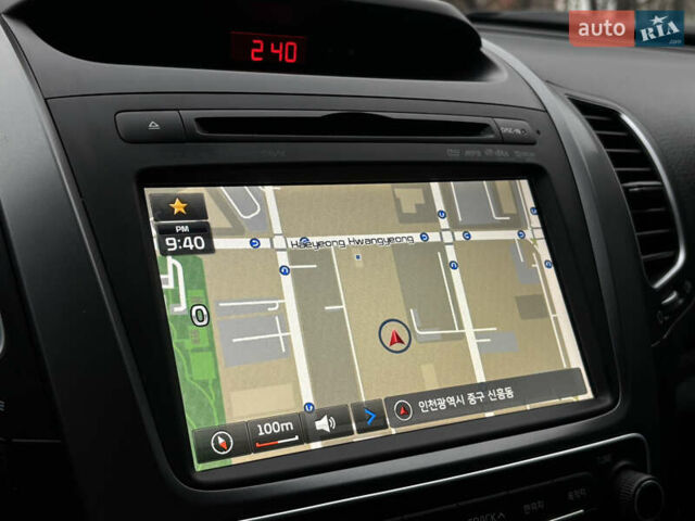 Серый Киа Соренто, объемом двигателя 2 л и пробегом 149 тыс. км за 17199 $, фото 16 на Automoto.ua