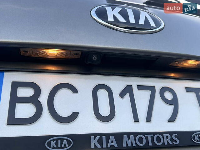Сірий Кіа Соренто, об'ємом двигуна 2.35 л та пробігом 191 тис. км за 14500 $, фото 42 на Automoto.ua