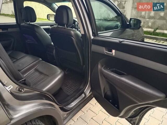 Сірий Кіа Соренто, об'ємом двигуна 2.2 л та пробігом 176 тис. км за 18500 $, фото 11 на Automoto.ua