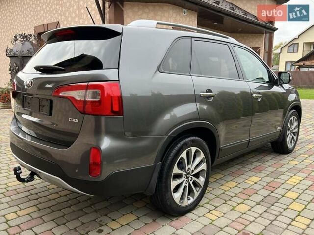 Киа Соренто 2014 в Ивано-Франковске на Automoto.ua Серый Киа Соренто, объемом двигателя 2.2 л и пробегом 221 тыс. км за 17499 $, фото 6 на Automoto.ua