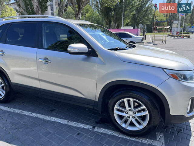 Сірий Кіа Соренто, об'ємом двигуна 2.36 л та пробігом 150 тис. км за 14300 $, фото 10 на Automoto.ua