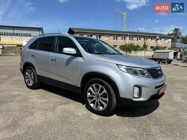 Киа Соренто 2014 в Луцке на Automoto.ua Серый Киа Соренто, объемом двигателя 2.2 л и пробегом 254 тыс. км за 16700 $, фото 10 на Automoto.ua
