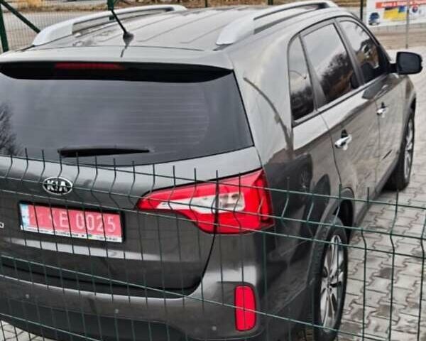 Серый Киа Соренто, объемом двигателя 2 л и пробегом 185 тыс. км за 16900 $, фото 2 на Automoto.ua