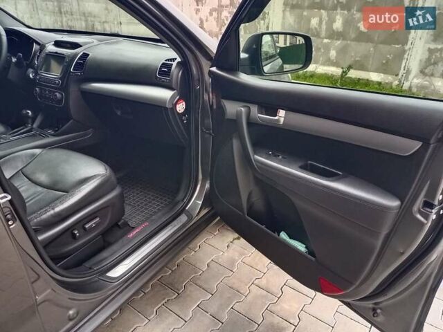 Сірий Кіа Соренто, об'ємом двигуна 2.2 л та пробігом 176 тис. км за 18500 $, фото 10 на Automoto.ua