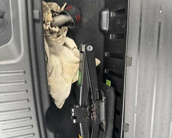 Кіа Соренто 2014 у Рівному на Automoto.ua Сірий Кіа Соренто, об'ємом двигуна 2.2 л та пробігом 210 тис. км за 18100 $, фото 24 на Automoto.ua