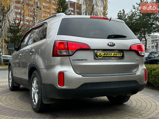 Сірий Кіа Соренто, об'ємом двигуна 2.36 л та пробігом 155 тис. км за 14800 $, фото 4 на Automoto.ua